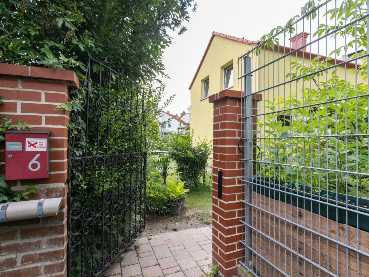 Lively Holiday Home In Wien With Private Garden Eksteriør bilde