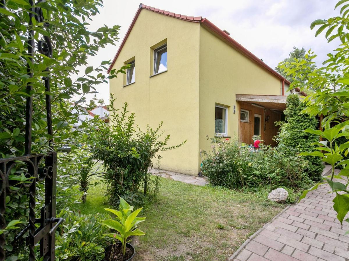 Lively Holiday Home In Wien With Private Garden Eksteriør bilde